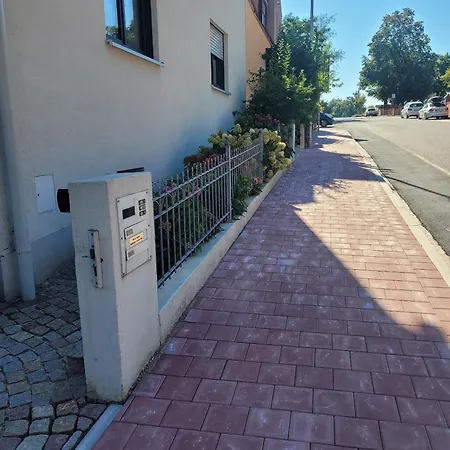 Modernes An Der Steige * Wilhermsdorf (Furth)